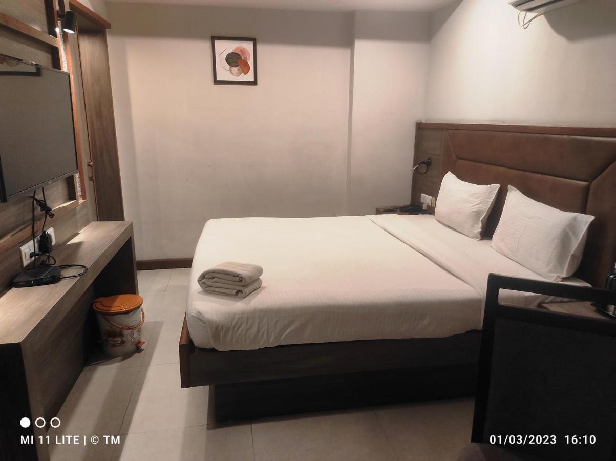 Hotel K79 Jamshedpur Extérieur photo