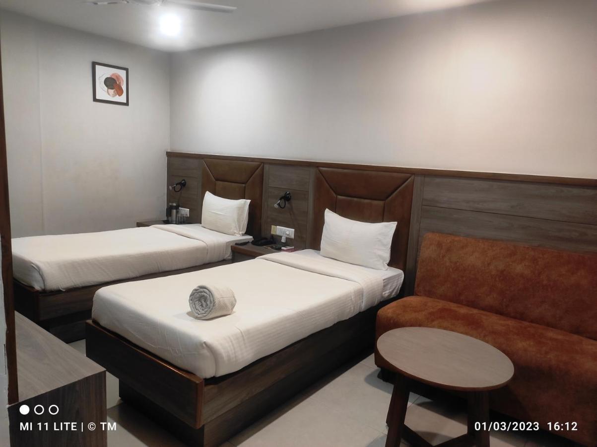 Hotel K79 Jamshedpur Extérieur photo