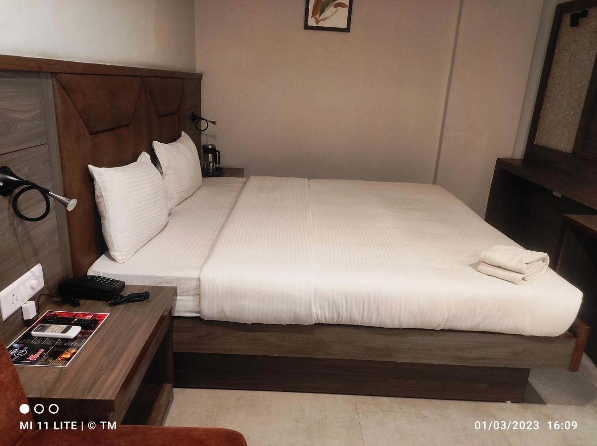 Hotel K79 Jamshedpur Extérieur photo